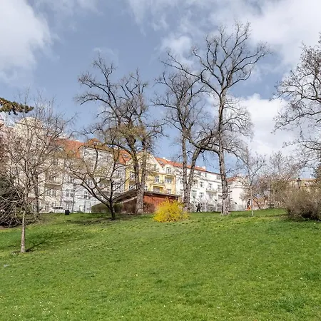 Blueground Vrsovice Furnished Equipped Prg-5 *