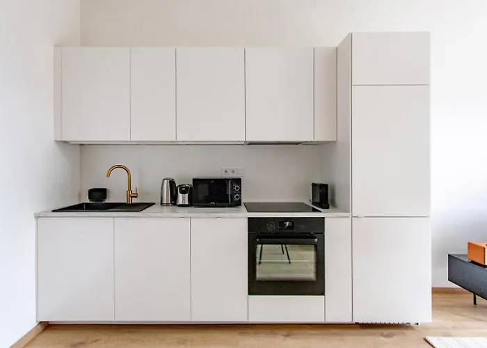Apartment Blueground Vrsovice Furnished Equipped Prg-5 *
