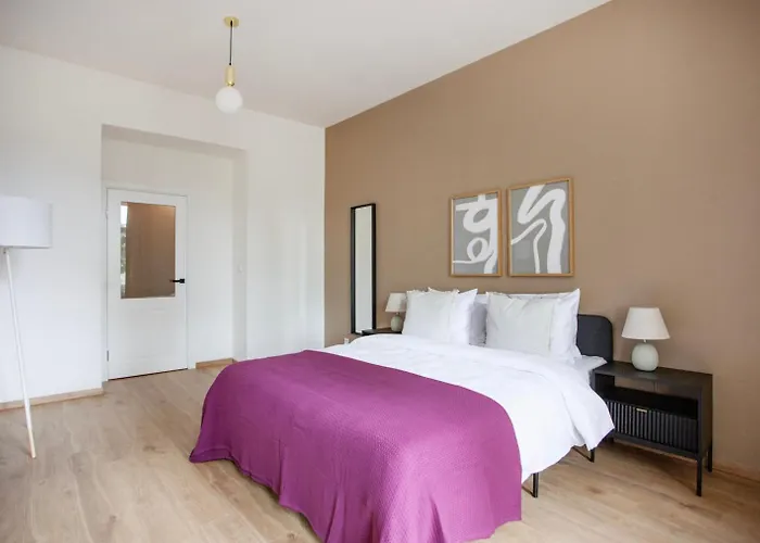 Blueground Vrsovice Furnished Equipped Prg-5 Prag